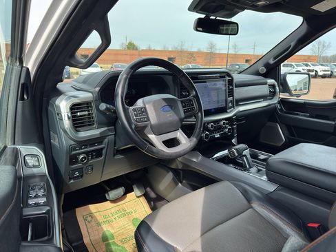 Used 2024 Ford F150 Lariat w/ Equipment Group 502A High image 10