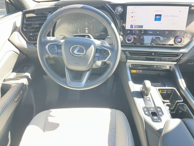 Used 2026 Lexus TX 350 AWD w/ Technology Package image 13