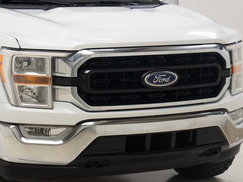 Used 2021 Ford F150 XLT w/ Equipment Group 301A Mid AWD/4WD image 9