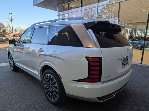 New 2026 Hyundai Palisade Calligraphy FWD image 3