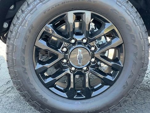New 2026 Chevrolet Silverado 2500 LT w/ Trail Boss Package AWD/4WD image 13