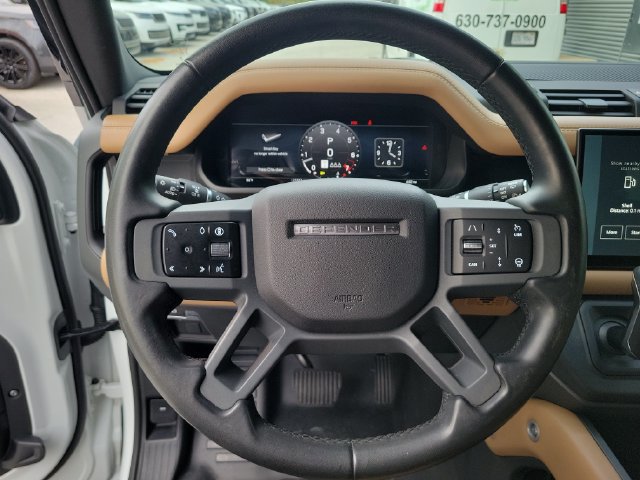 Used 2025 Land Rover Defender 110 X-Dynamic SE AWD/4WD image 22