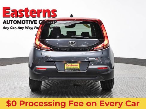 Used 2021 Kia Soul S FWD image 6