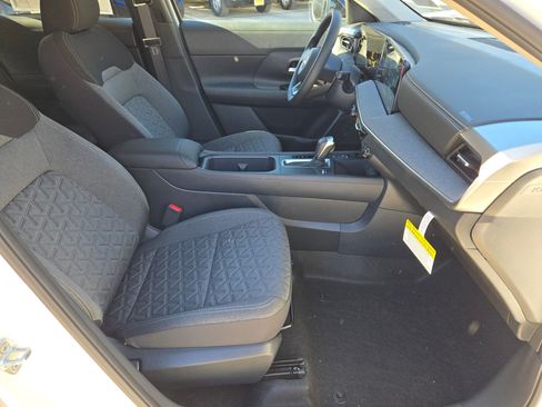 New 2026 Nissan Kicks SV w/ SV Premium Package FWD image 19
