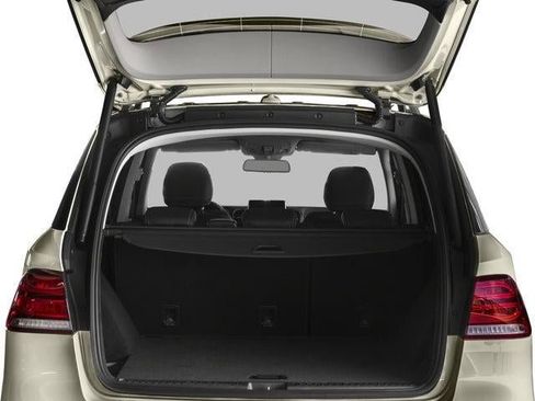 Used 2017 Mercedes-Benz GLE 350 4MATIC image 12