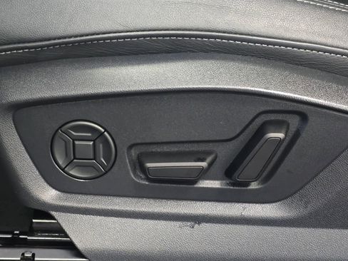 Used 2025 Audi Q7 3.0T Premium Plus image 37