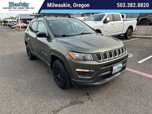 Used 2018 Jeep Compass Sport AWD/4WD image 1