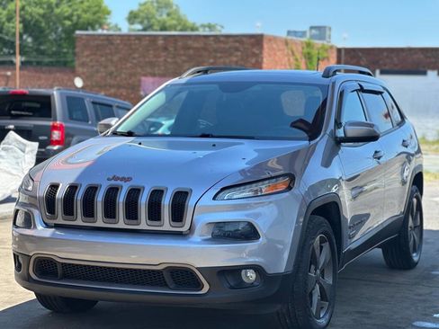 Used 2016 Jeep Cherokee 75th Anniversary AWD/4WD image 2