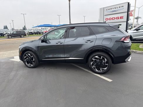 Used 2024 Kia Sportage SX image 8