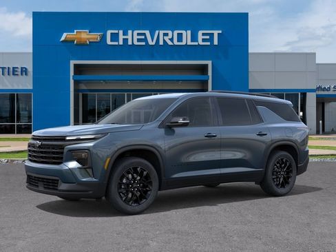 New 2026 Chevrolet Traverse LT w/ Midnight/Sport Edition FWD image 2