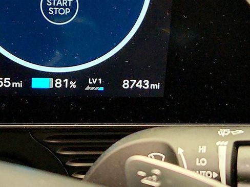 Used 2025 Hyundai Ioniq 5 Limited AWD/4WD image 17