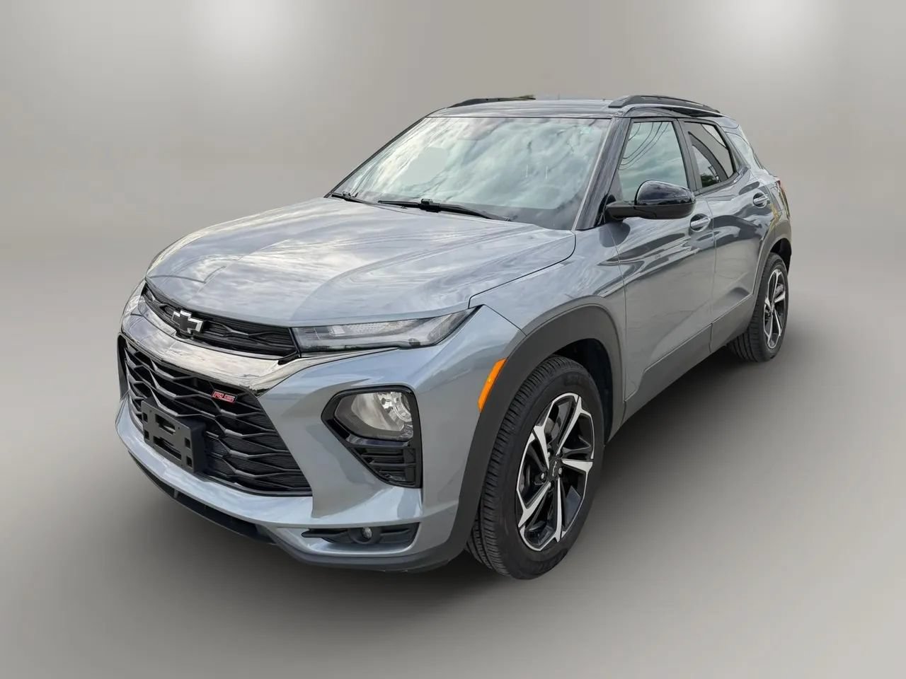 Used 2021 Chevrolet TrailBlazer RS w/ Technology Package FWD image 3