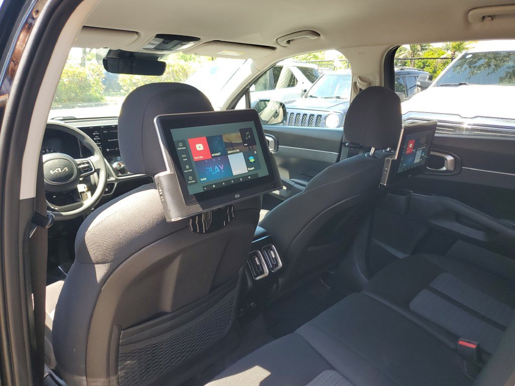 Used 2022 Kia Sorento LX FWD image 14
