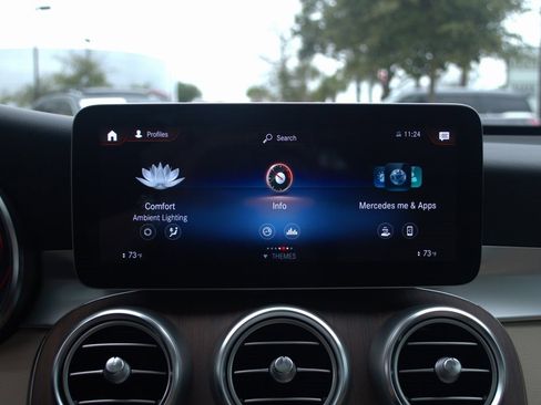 Certified 2022 Mercedes-Benz GLC 300 4MATIC image 23