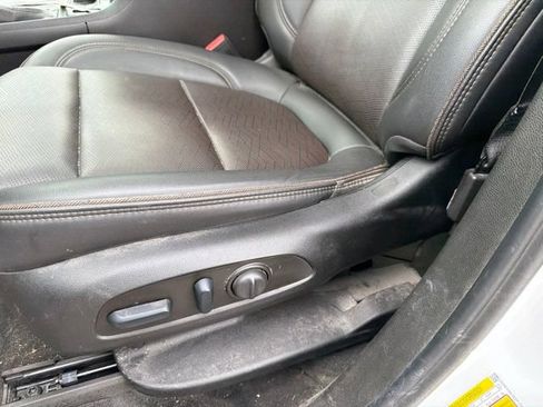 Used 2023 Chevrolet Traverse High Country w/ LPO, Floor Liner Package AWD/4WD image 42