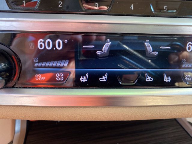 Used 2016 BMW 750i xDrive AWD/4WD image 28