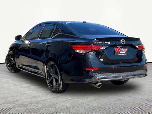 Used 2021 Nissan Sentra SR w/ Lighting Package FWD image 4
