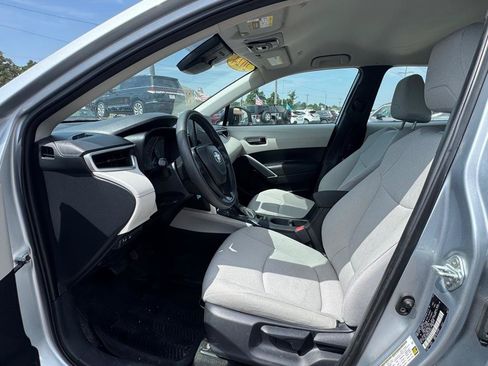 Used 2024 Toyota Corolla Cross L FWD image 9