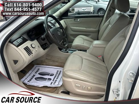 Used 2008 Cadillac DTS w/ Sun And Sound Package FWD image 14