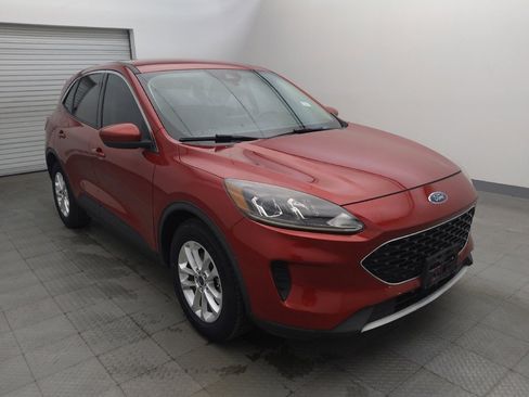 Used 2020 Ford Escape SE FWD image 13