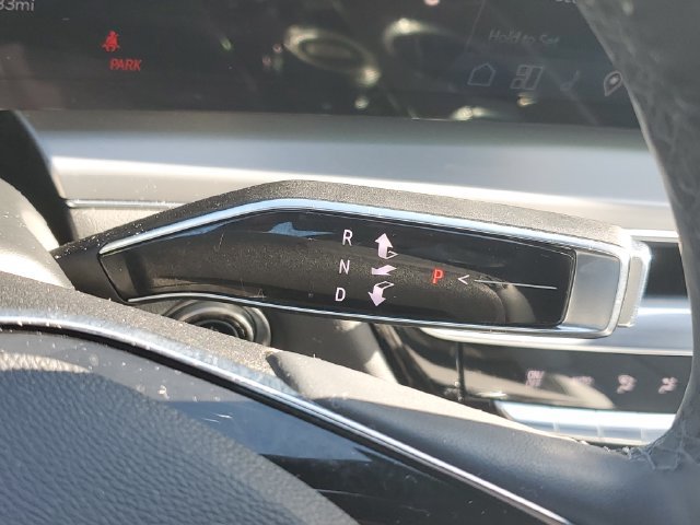 Certified 2024 Cadillac Lyriq Luxury AWD/4WD image 22