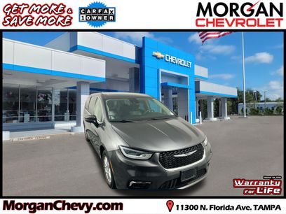 Used 2023 Chrysler Pacifica Touring-L