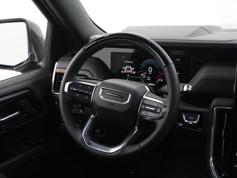 Used 2025 GMC Yukon Denali w/ Denali Reserve Package AWD/4WD image 15