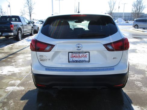 Used 2019 Nissan Rogue Sport SL image 5