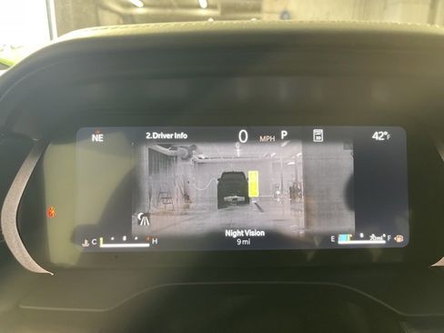 New 2025 Jeep Grand Cherokee Overland w/ Adv Protech Group III image 24