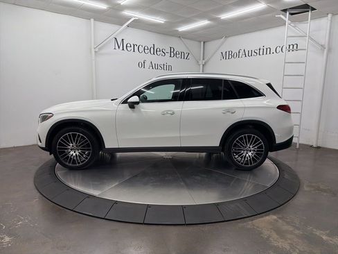 Used 2026 Mercedes-Benz GLC 300 image 4