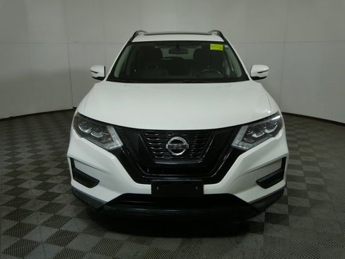 Used 2017 Nissan Rogue SV image 8