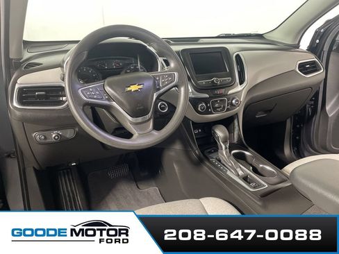 Used 2022 Chevrolet Equinox LS AWD/4WD image 8