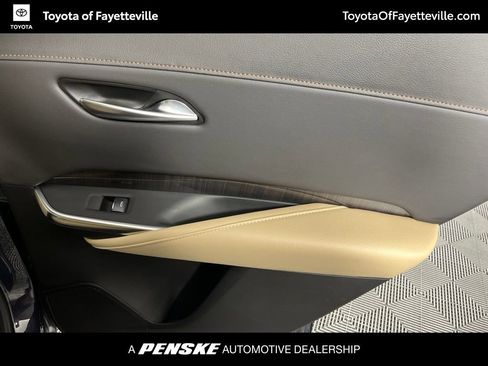 Used 2024 Cadillac XT4 Premium Luxury w/ Technology Package AWD/4WD image 17