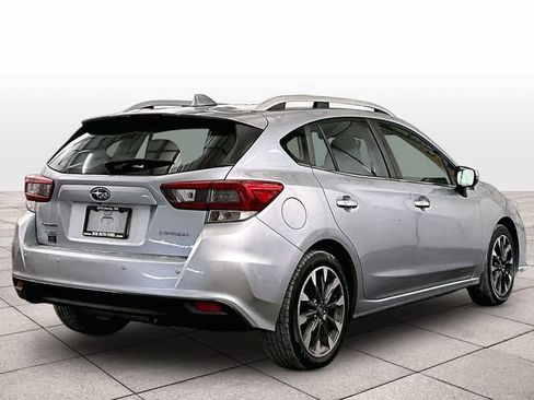 Used 2022 Subaru Impreza 2.0i Limited w/ Popular Package #2 AWD/4WD image 11