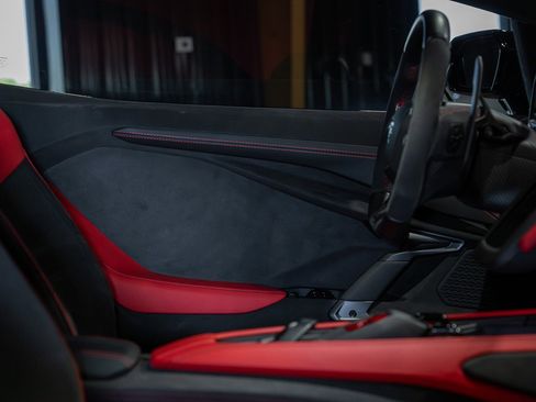 Used 2025 Lamborghini Revuelto AWD/4WD image 56