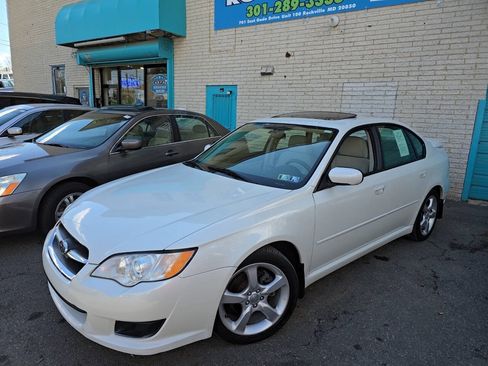 Used 2009 Subaru Legacy 2.5i Special Edition AWD/4WD image 4