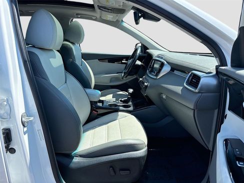 Used 2020 Kia Sorento SX FWD image 29