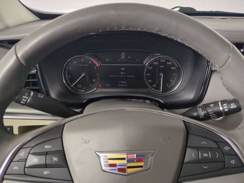Used 2022 Cadillac XT5 Premium Luxury FWD image 35