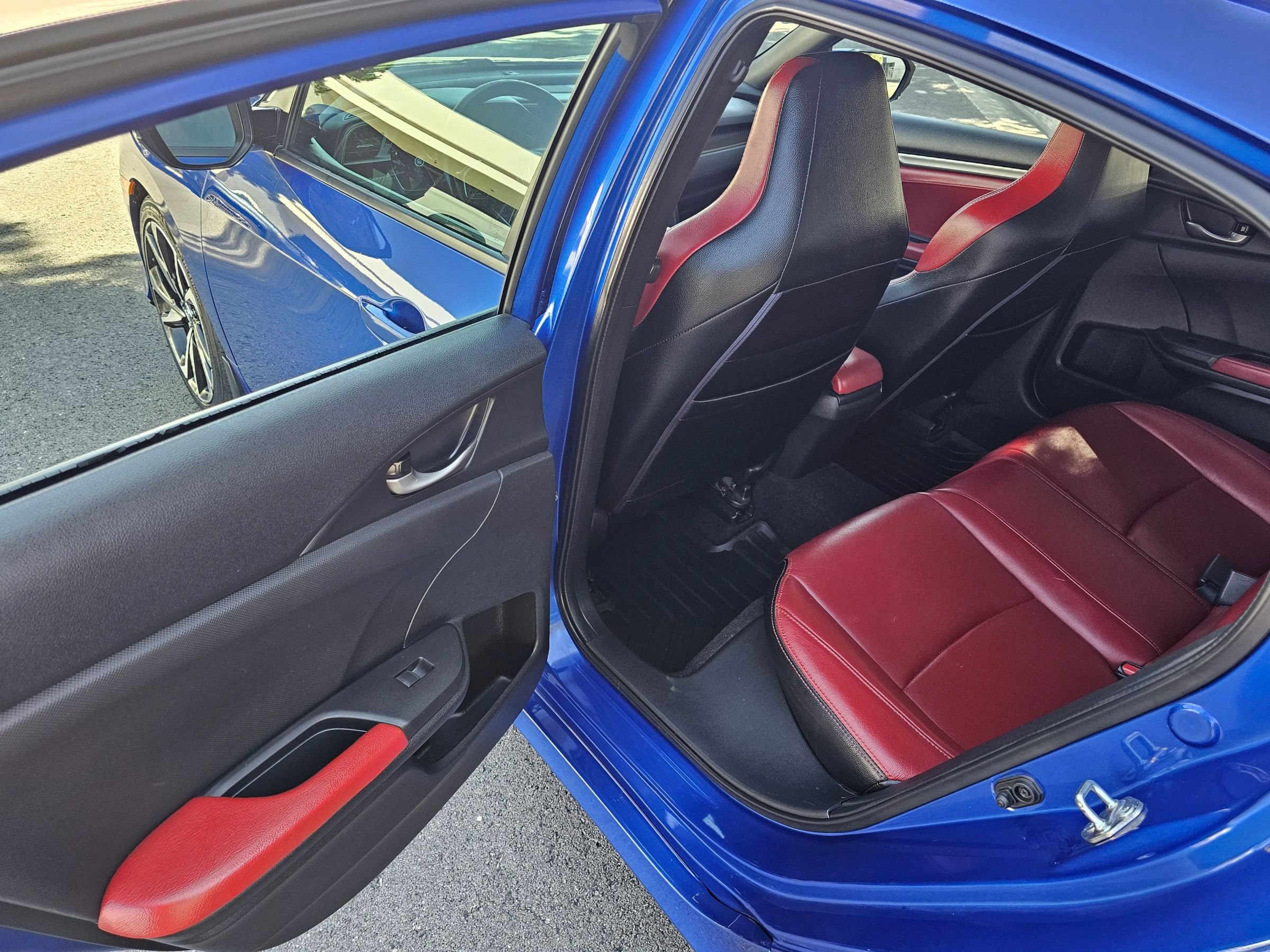 Used 2018 Honda Civic Si image 18