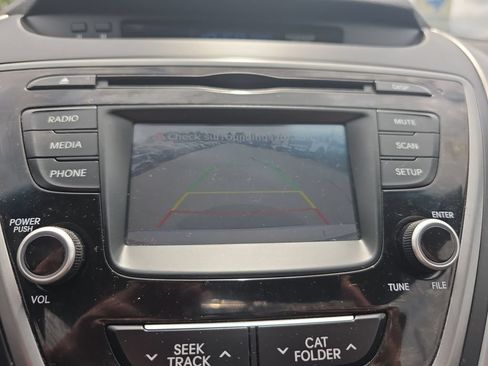 Used 2016 Hyundai Elantra Value Edition FWD image 33