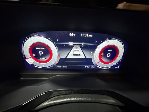 Used 2024 Nissan Pathfinder Platinum w/ Cargo Package image 10