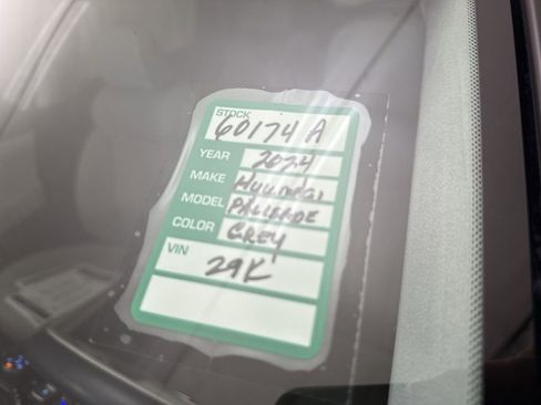 Used 2024 Hyundai Palisade Calligraphy image 24