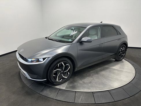 Used 2022 Hyundai Ioniq 5 SEL image 3