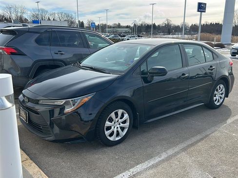 Used 2023 Toyota Corolla LE image 13