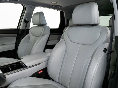 Used 2022 Hyundai Palisade SEL w/ Premium Package image 11
