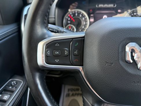 Used 2022 RAM 1500 Laramie AWD/4WD image 18