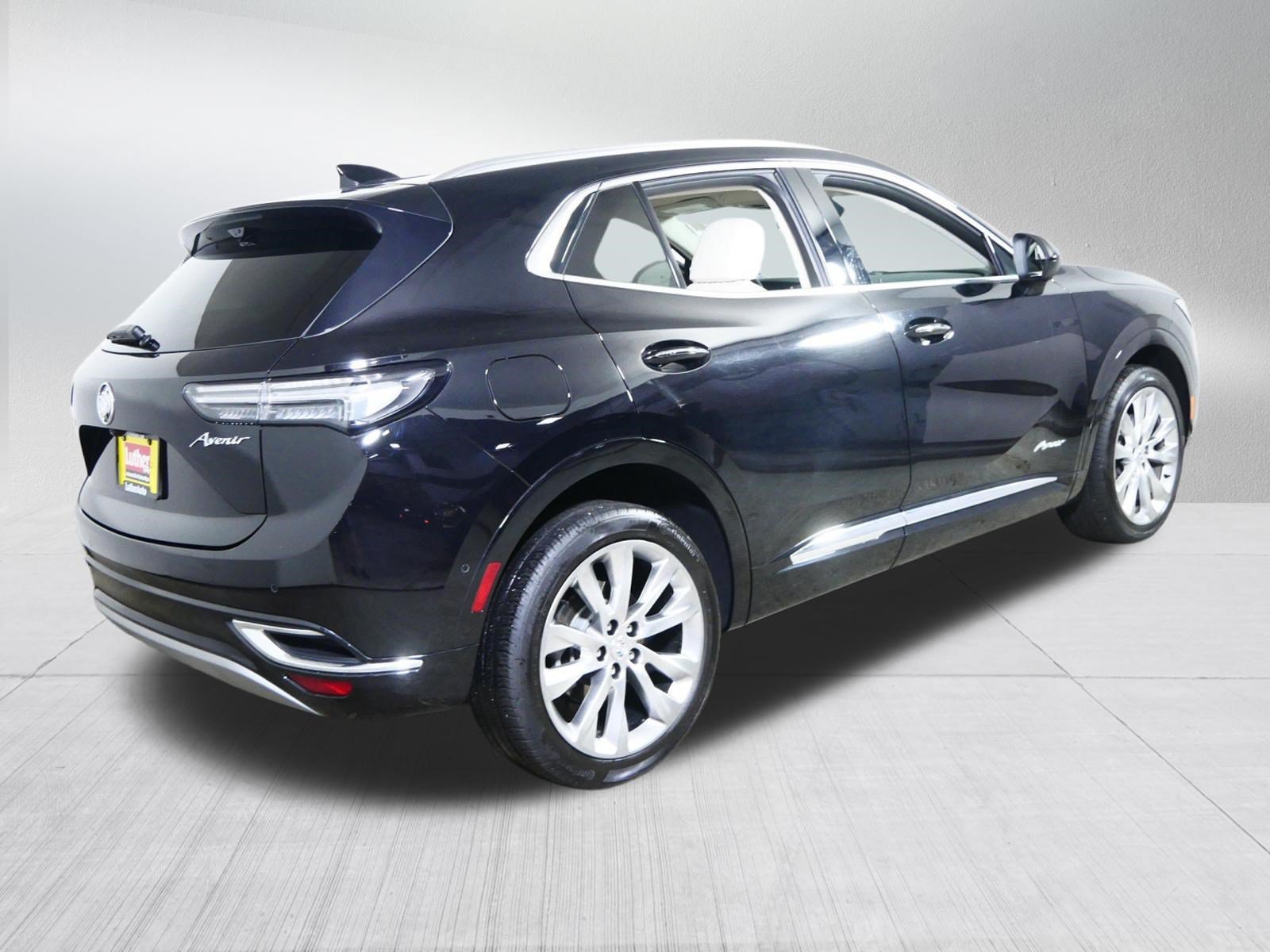 Used 2023 Buick Envision Avenir AWD/4WD image 7