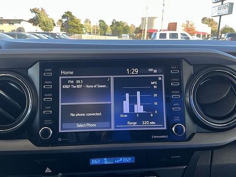 Used 2022 Toyota Tacoma TRD Off-Road image 20