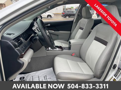 Used 2014 Toyota Camry XLE image 28