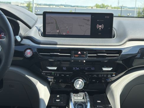 Certified 2024 Acura MDX SH-AWD w/ Advance Package image 30
